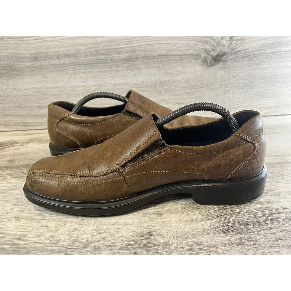 Ecco Helsinki 2 Leather Brown SZ 9.5‎ Slip On Dual Fit Cognac Dress Shoe EU 44